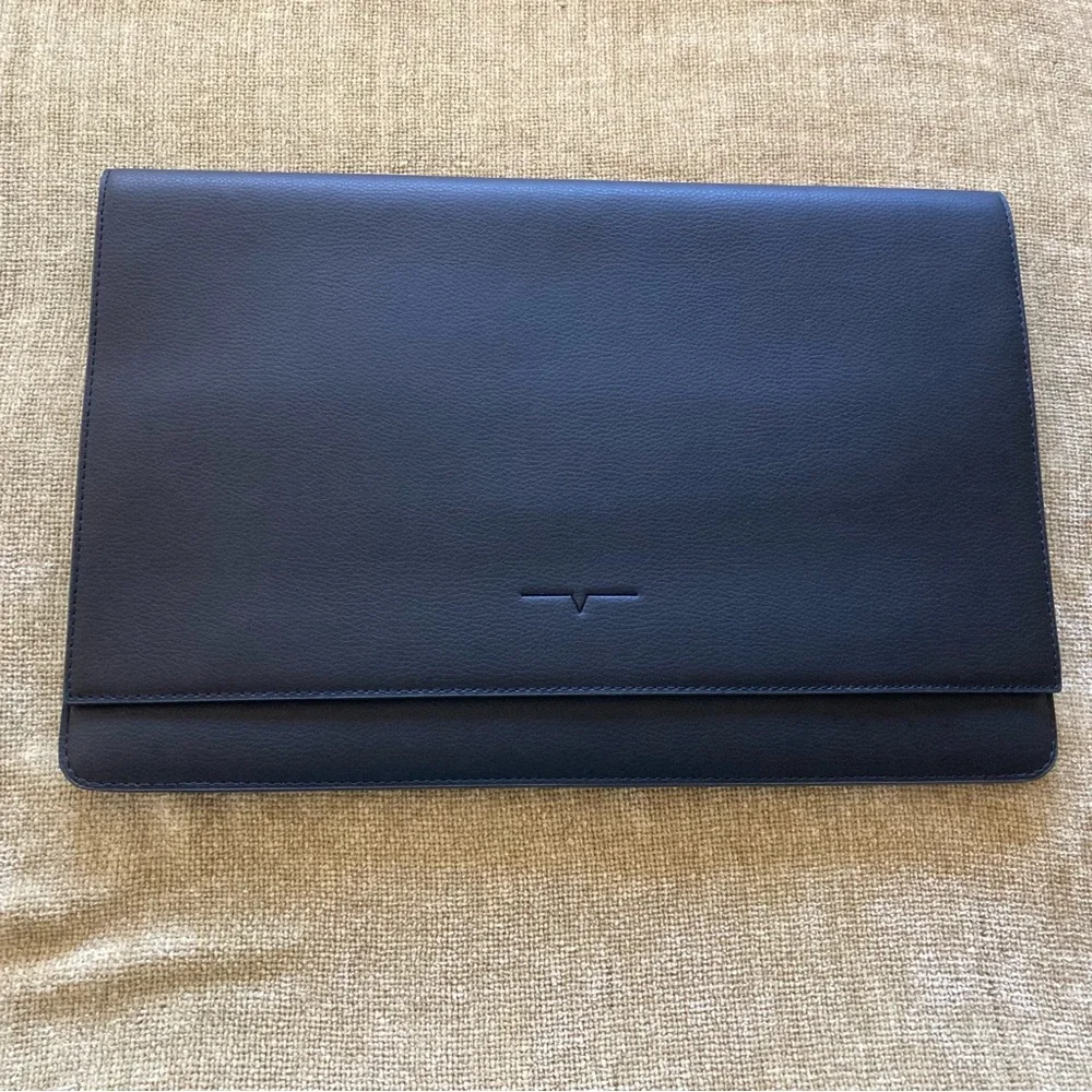 Von Holzhausen The MacBook Portfolio 14-inch | NWT